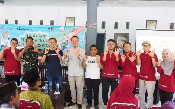 Foto Peresmian Kampung ASK ME DAGUSIBU oleh Ikatan Apoteker Bondowoso.