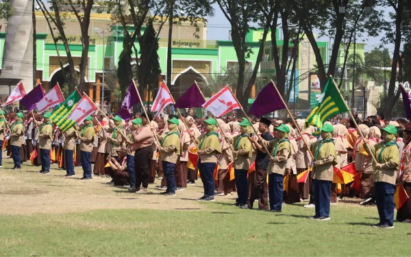 Foto Apel Peringatan Hari Pramuka ke-62 Kwarcab Bojonegoro (Foto: Dok. Pramuka Jatim)


 Sumber: Ketik.co.id | Med