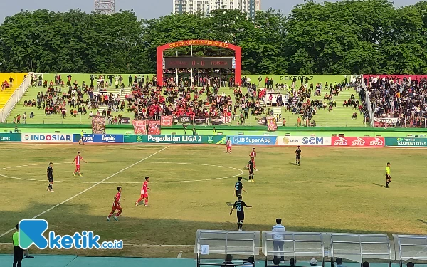 Foto Jelang menit akhir, Deltras tak mampu mengejar defisit satu gol dari tim tamu. (Foto : Yudha Fury/Ketik.co.id)