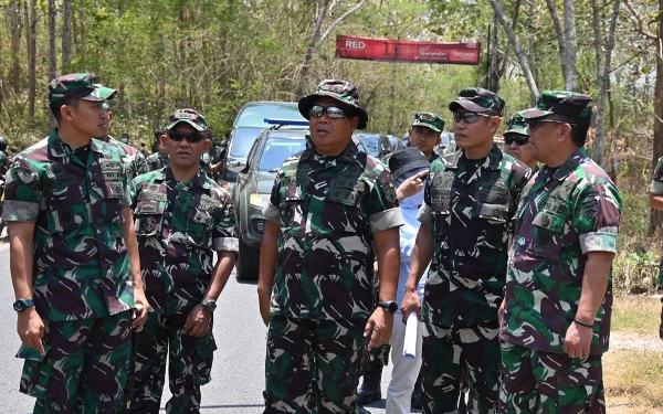 Thumbnail Berita - Pangdam V/Brawijaya Tinjau Aset Milik TNI AD di Tulungagung