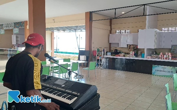 Foto Live Musik Mini Caffe UMKM Melenial Halmahera Selatan