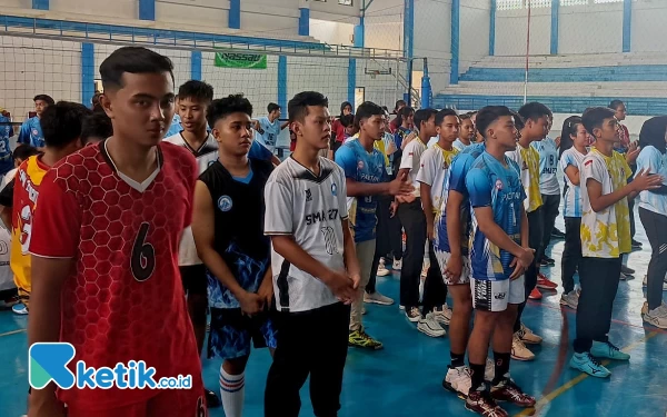 Foto Para atlet usai bertanding dengan serius di Tarkam Kemenpora 2023 di Pacitan. (Foto: Al Ahmadi/Ketik.co.id)