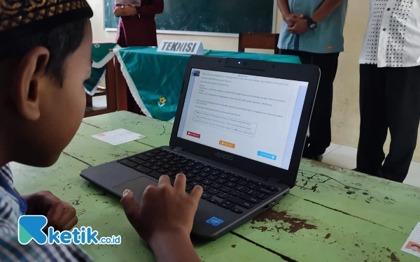 Foto Tampilan menu ANBK yang dikerjakan oleh siswa. (Foto: Al Ahmadi/Ketik.co.id)