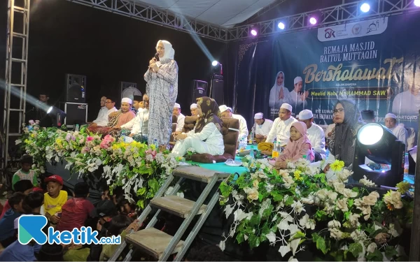 Anggota DPR RI Farida Hidayati dan Para Politisi PKB Larut dalam Sholawatan di Bangilan Tuban