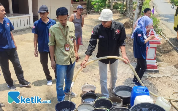 Thumbnail 84.000 Liter Air Bersih Disalurkan, Warga Pacitan: Terima Kasih Penyelenggara Pemilu