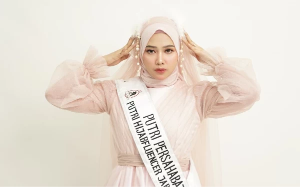 Thumbnail Berita - Sumpah Pemuda di Mata Neng Nia Karniati, Top 10 Putri Hijabfluencer Jabar 2023