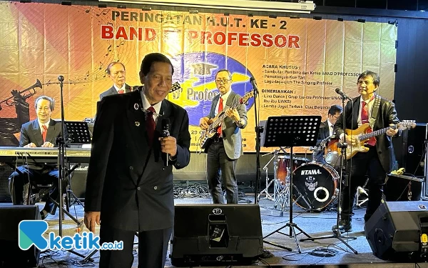Thumbnail Berita - D'Professor Band Ulang Tahun ke-2, Hedon Estate Jadi Lantai Dansa