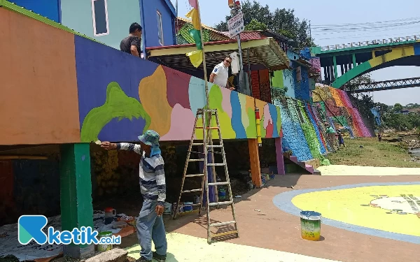 Tanpa Pendanaan dari Pemkot Malang, Kampung  Warna-warni Jodipan kembali Berwarna