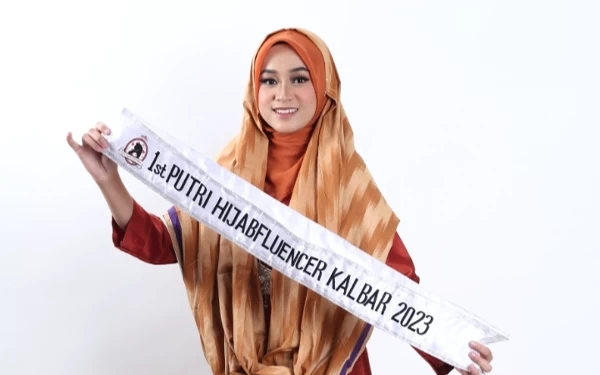 Thumbnail Berita - Nadia Wardah Mumtazah, RU 1 Putri Hijabfluencer Kalbar 2023 Bicara Pentingnya Pendidikan bagi Perempuan