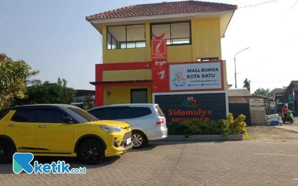 Foto Mall Bunga Kota Batu di Desa Sidomulyo Kecamatan Batu Kota Batu. (Foto: Sholeh/ketik.co.id)