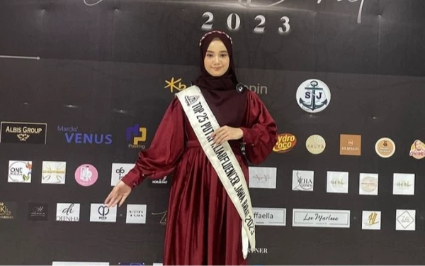 Thumbnail Berita - Nusyaibah Iskandar, Top 25 Putri Hijabfluencer Jabar 2023 Ajak Muslimah Bangun Kemandirian