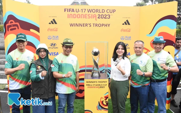 Thumbnail Berita - Bupati Bandung Ajak Penonton Piala Dunia U-17 Kunjungi Tempat Wisata