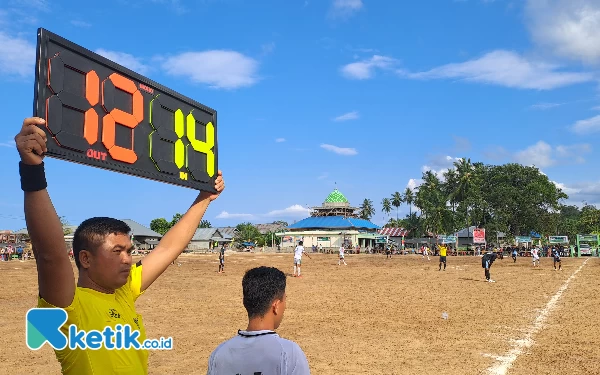 Pertama di Dunia, Desa Sambiki di Halmahera Selatan Punya Lapangan Sepak Bola Beralas Logam Mulia