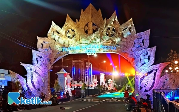 Thumbnail Berita - Festival Rontek 2023 di Pacitan: The Most Booming Heritage Culture