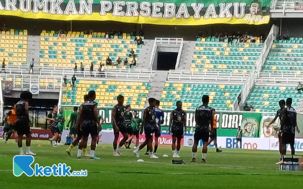 Thumbnail Berita - Persebaya Upayakan Gunakan Stadion GBT saat Lawan PSIS Semarang
