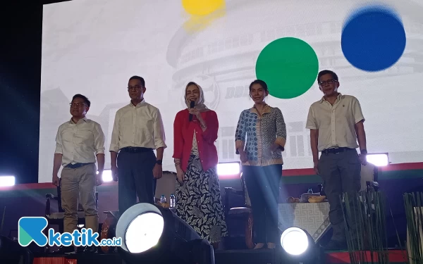 Foto Diskusi dan Diseminasi, Mahasiswa Jatim menguji pikiran Capres dan Cawapres RI 2024. (Foto: Shinta Miranda/Ketik.co.id)