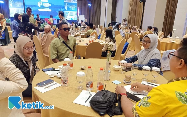 Foto Pelaksanaan pengabdian masyarakat kepada difabel netra selama IYPS. (Foto: Lutfia/Ketik.co.id)