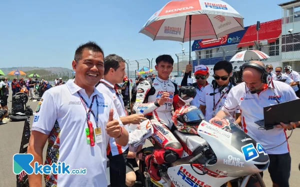 Thumbnail Mario Aji Terus Genjot Latihan Jelang Tampil di Moto2 2024