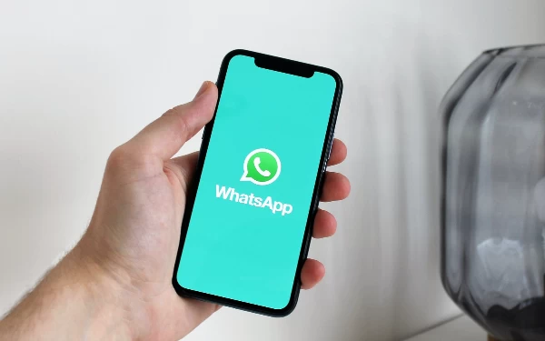 WhatsApp Presents Secret Code Feature to Hide Private Messages