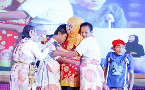Thumbnail Berita - Peringati Hari Disabilitas Internasional, Gubernur Khofifah: Pembangunan Jawa Timur Telah Menuju Inklusivitas