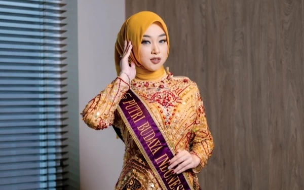 Foto Fara Syahla, 1st RU Putri Budaya Indonesia 2023 dalam sebuah sesi foto (Foto: dok. pribadi)