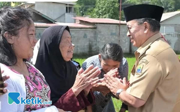 Thumbnail Berita - Viral Pernikahan Sesama Jenis di Cianjur, Ini Kata Bupati Herman