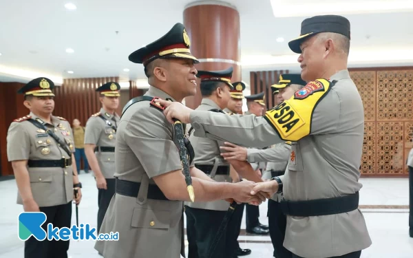 Thumbnail Baru Dilantik, Ini Daftar Pejabat Utama dan Kapolres Jajaran Polda Jatim