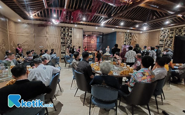 Foto Suasana pembukaan kembali Lan Hua Chinese Restaurant. (Foto: Husni Habib/Ketik.co.id )