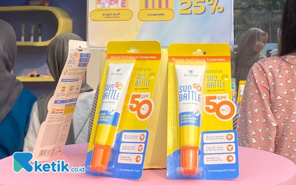 Foto Emina Sun Battle SPF 50 PA++++ hadir dengan dua varian yang didukung dengan advanced technology, yakni New Encapsulated UV Filter Sun Serum. (Foto: Shinta Miranda/Ketik.co.id)