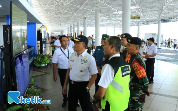 Thumbnail Berita - Bandara Juanda Buka Posko Nataru, Puncak Arus Penumpang Diprediksi 22 Desember