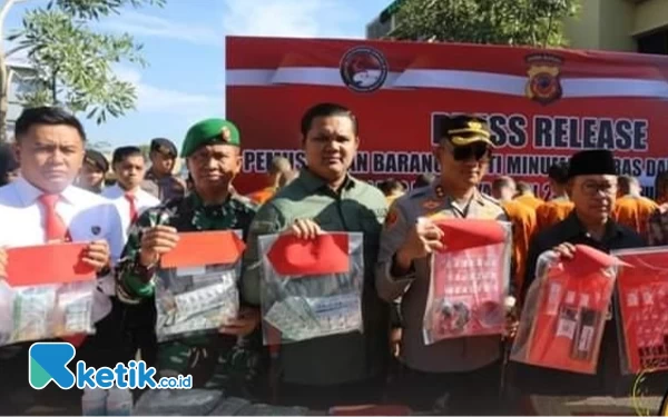 Thumbnail Polres Cianjur Musnahkan Barang Bukti Narkoba, Miras dan Knalpot Bising