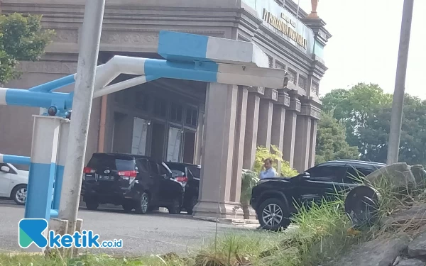 Foto Penggeledahan KPK di Kantor PT Perkebunan Nusantara. (Foto: Shinta Miranda/Ketik.co.id)