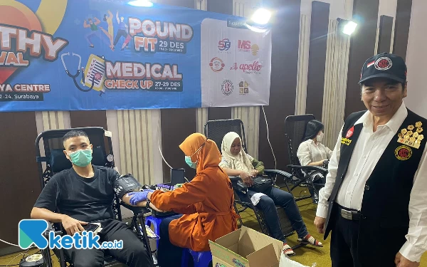 Thumbnail Masyarakat Surabaya Antusias Donor Darah di Healthy Festival