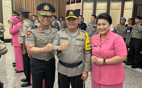 Foto Brigjen Pol Putu Putera Sadana bersama Kabaharkam Polri Komjen Pol Fadil Imran. (Instagram @bangpps95)