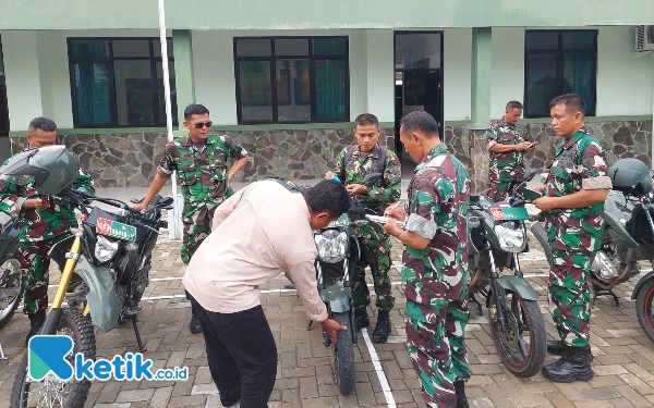 Foto Kondisi kendaraan dinas milik Prajurit TNI Kodim 0811 Tuban (04/01/2024)(Foto Ahmad Istihar/Ketik.co.id)