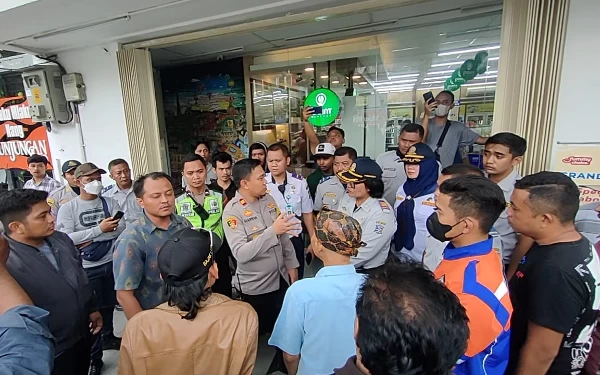 Pembayaran Parkir Qris Ditolak Paguyuban Jukir, Dishub Surabaya Harap Segera Ada Titik Temu