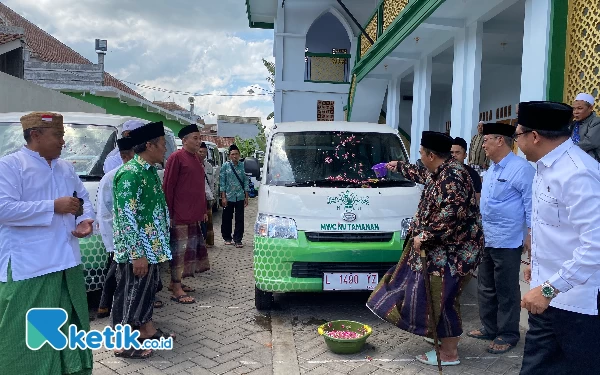 Thumbnail Melalui Pokir Fraksi, DPC PKB Bondowoso Beri Hibah 20 Mobil untuk MWC NU