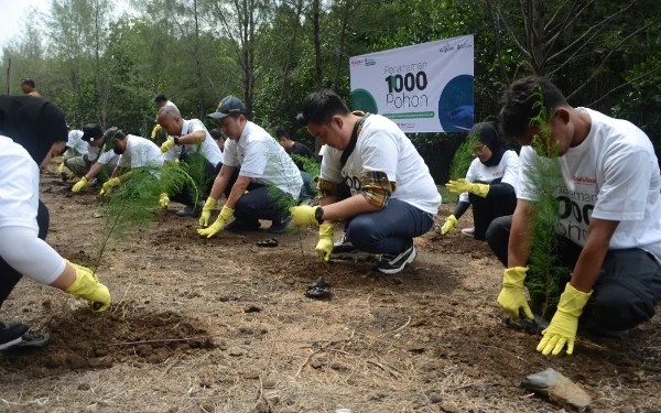 Tiga Perusahaan Berkolaborasi Tanam 1.000 Pohon untuk Kurangi Emisi Karbon