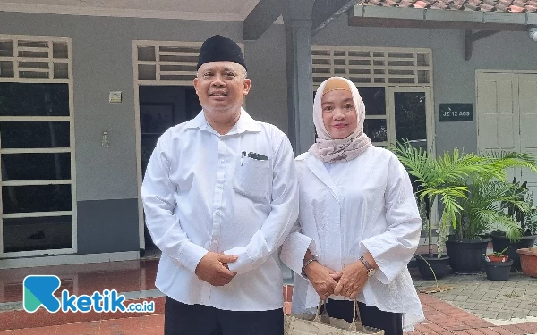 Foto Sekda Sleman H Harda Kiswaya SE MSi beserta istrinya Mila Hardo. (Foto: Fajar Rianto / Ketik.co.id)