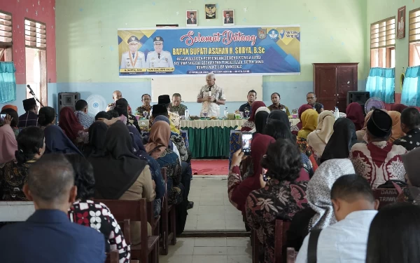 Thumbnail Bupati Asahan Bersilaturahmi Dengan Kepala UPTD SD dan SMP Negeri di Empat Kecamatan
