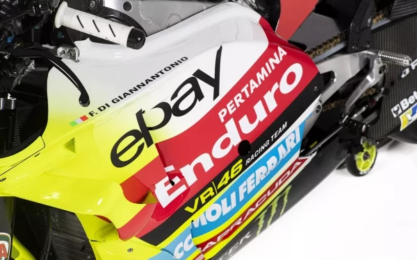 Thumbnail Perusahaan migas Pemerintah Indonesia lewat salah satu lini usahanya PT Pertamina Lubricant sebagai pemilik merk oli Pertamina Enduro bakal terus nampang di MotoGP 2024. (Foto: Instagram VR46 Racing Team)