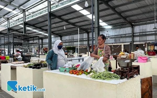 Pindah dari Relokasi, Pedagang di Pasar Madyopuro Akui Dagangannya Lebih Laris