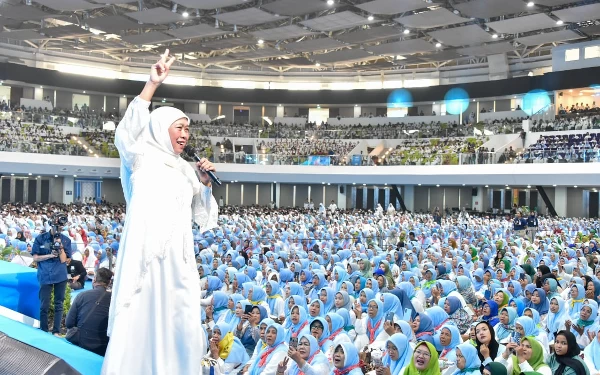 Foto Khofifah Indar Parawansa akan hadir dalam sholawat dan doa bersama untuk kemenangan Prabowo-Gibran, Kamis (8/2/2024). (Foto: TKD Jatim)