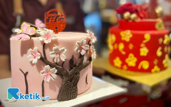 Thumbnail Kue Tart Cantik Siap Meriahkan Perayaan Imlek 2024