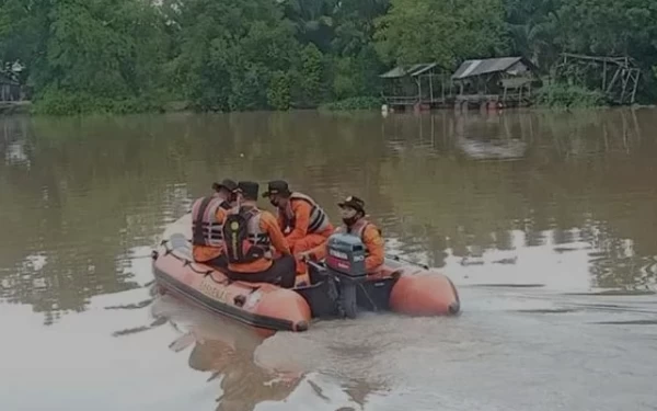 Akibat Perahu Terbalik, Anak 5 Tahun Tenggelam di Sungai Gelombang