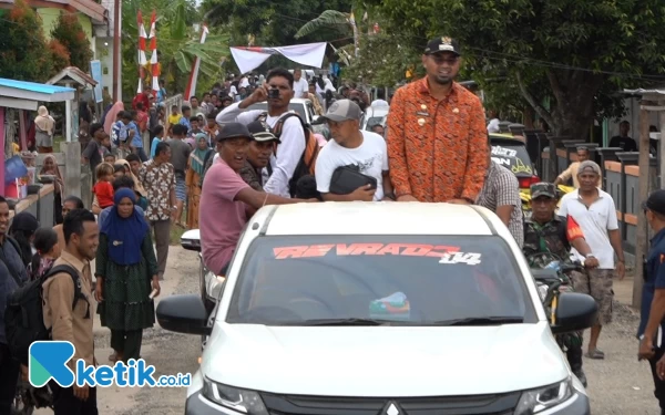 Foto Bassam Kasuba Bupati Halsel