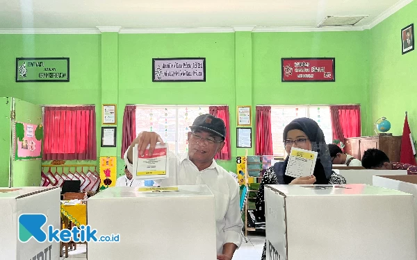 Menko Muhadjir Effendy Boyong Keluarga Coblosan di SDN Jatimulyo I Kota Malang