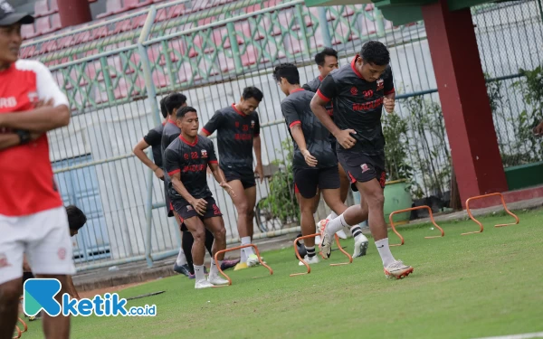 Foto Madura United FC sedang menjalani latihan jelang laga lawan Persija Jakarta di Stadion Gelora Bangkalan. (Foto: Tim Madura United FC)