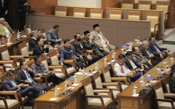 Foto Para anggota DPR RI di Ruang sidang DPR RI di Senayan, Jakarta (Foto: menpan.go.id)