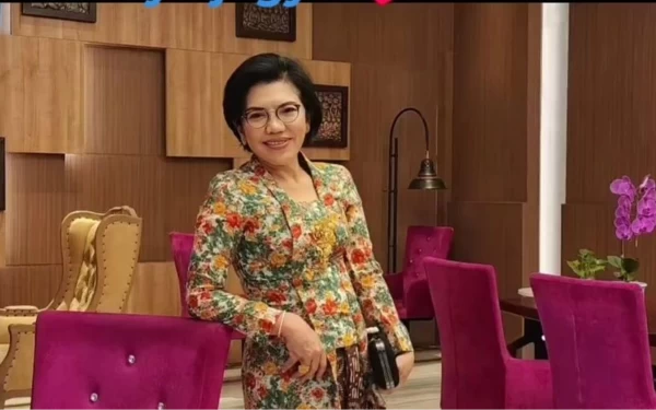 Foto Potret jaksa cantik Yuni Daru yang dikenal sebagai jaksa nyentrik.